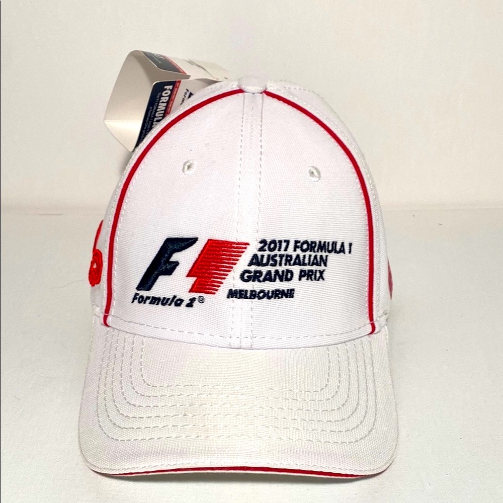 Official 2017 Formula 1 Australian Grand Prix Melbourne White/Red Racing Cap NWT